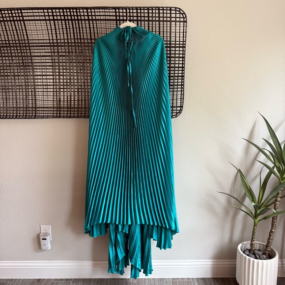L’IDEE Boheme gown pleated maxi dress with cape in Jewel - Picture 13 of 16